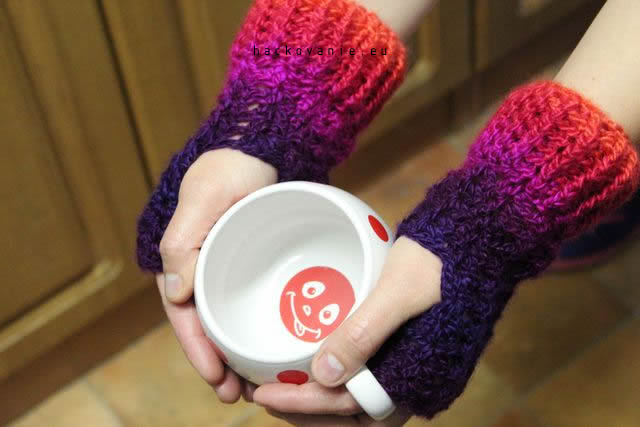 crochet handwarmers hackovane rukavicky